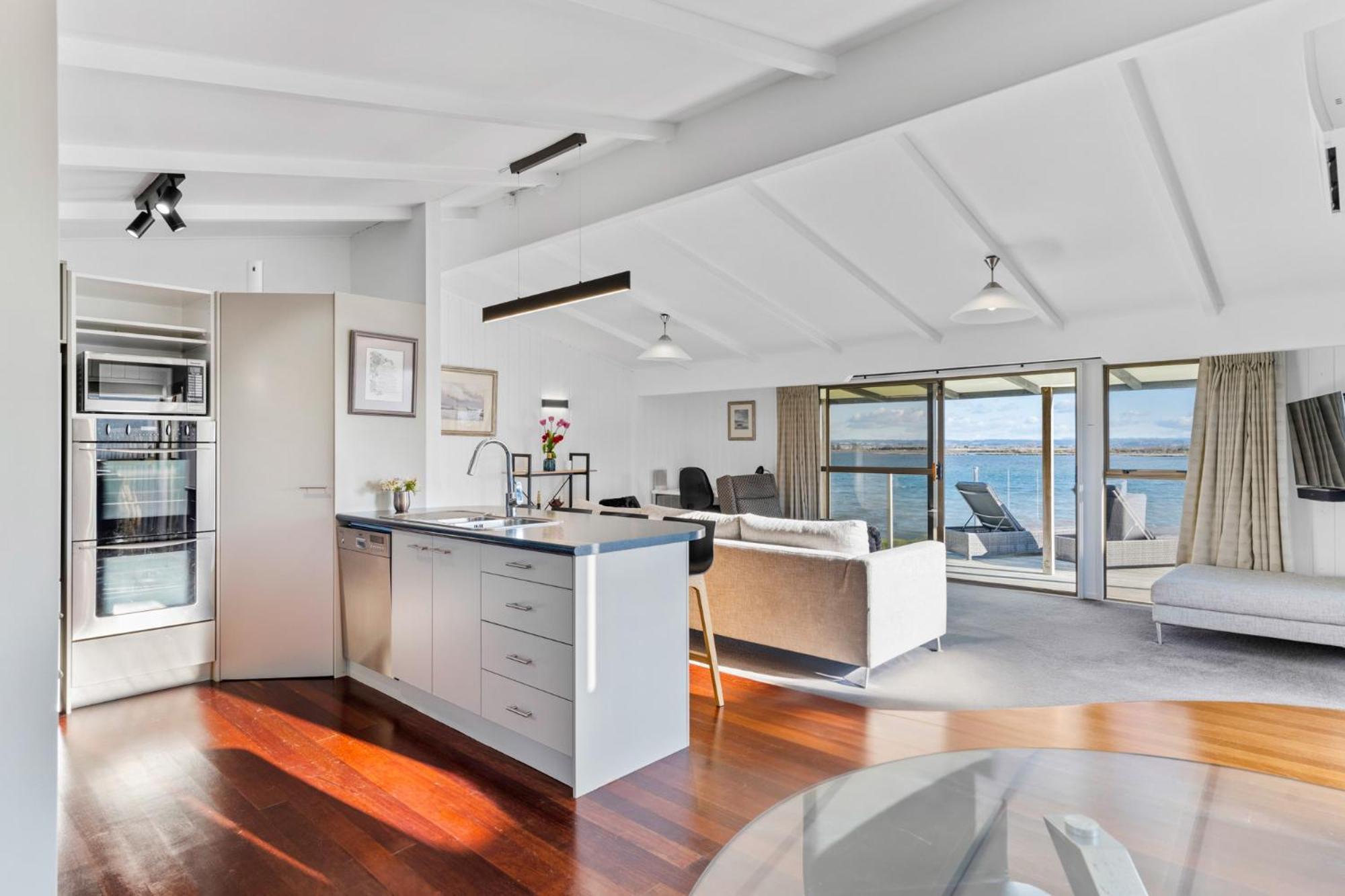 Pukehina Estuary Sunset Views Holiday Home エクステリア 写真