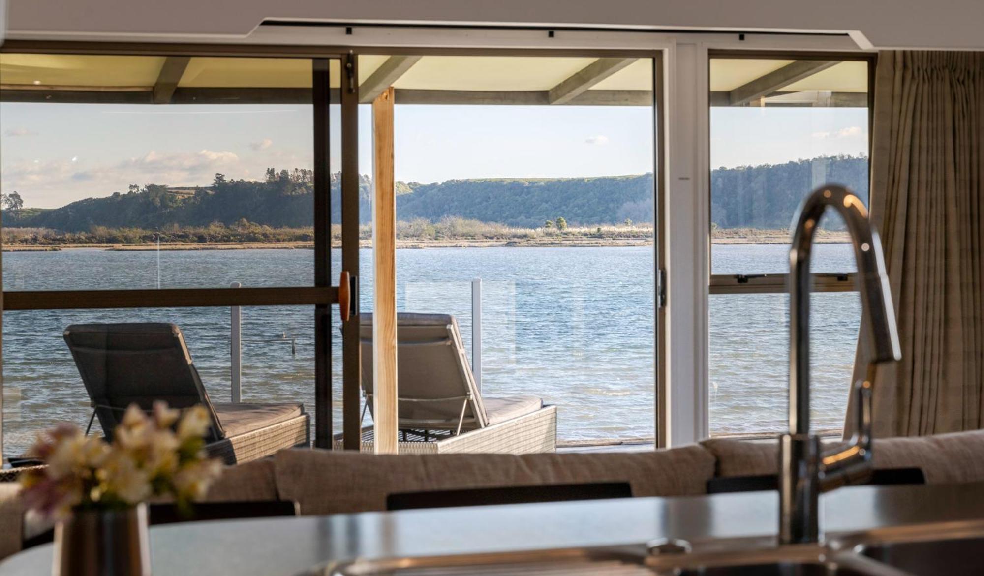 Pukehina Estuary Sunset Views Holiday Home エクステリア 写真