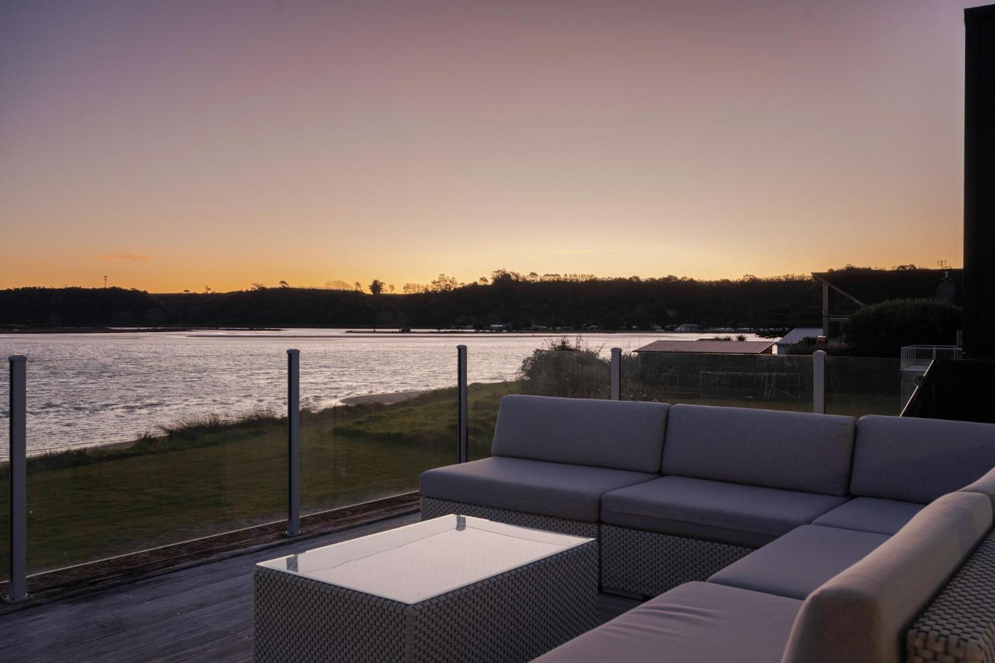 Pukehina Estuary Sunset Views Holiday Home エクステリア 写真