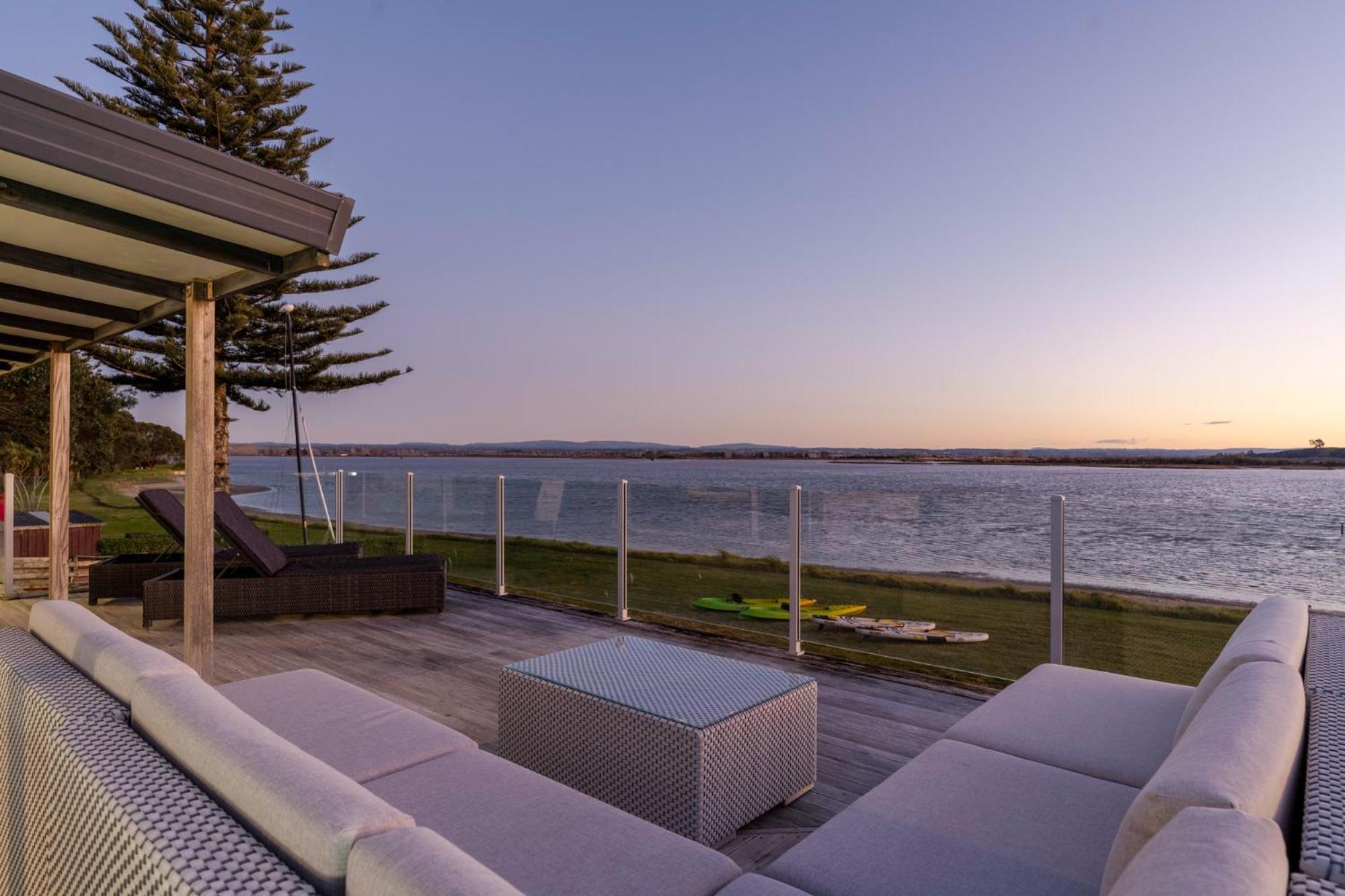 Pukehina Estuary Sunset Views Holiday Home エクステリア 写真