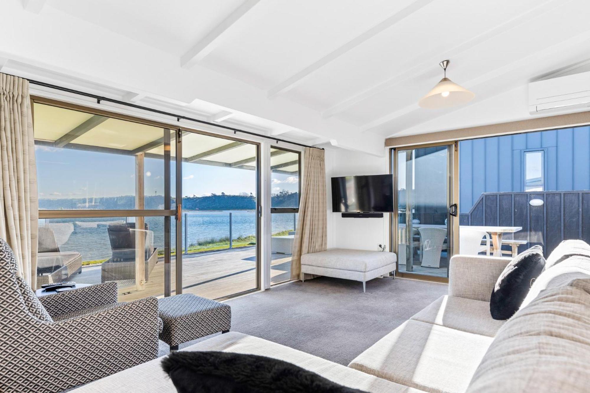 Pukehina Estuary Sunset Views Holiday Home エクステリア 写真