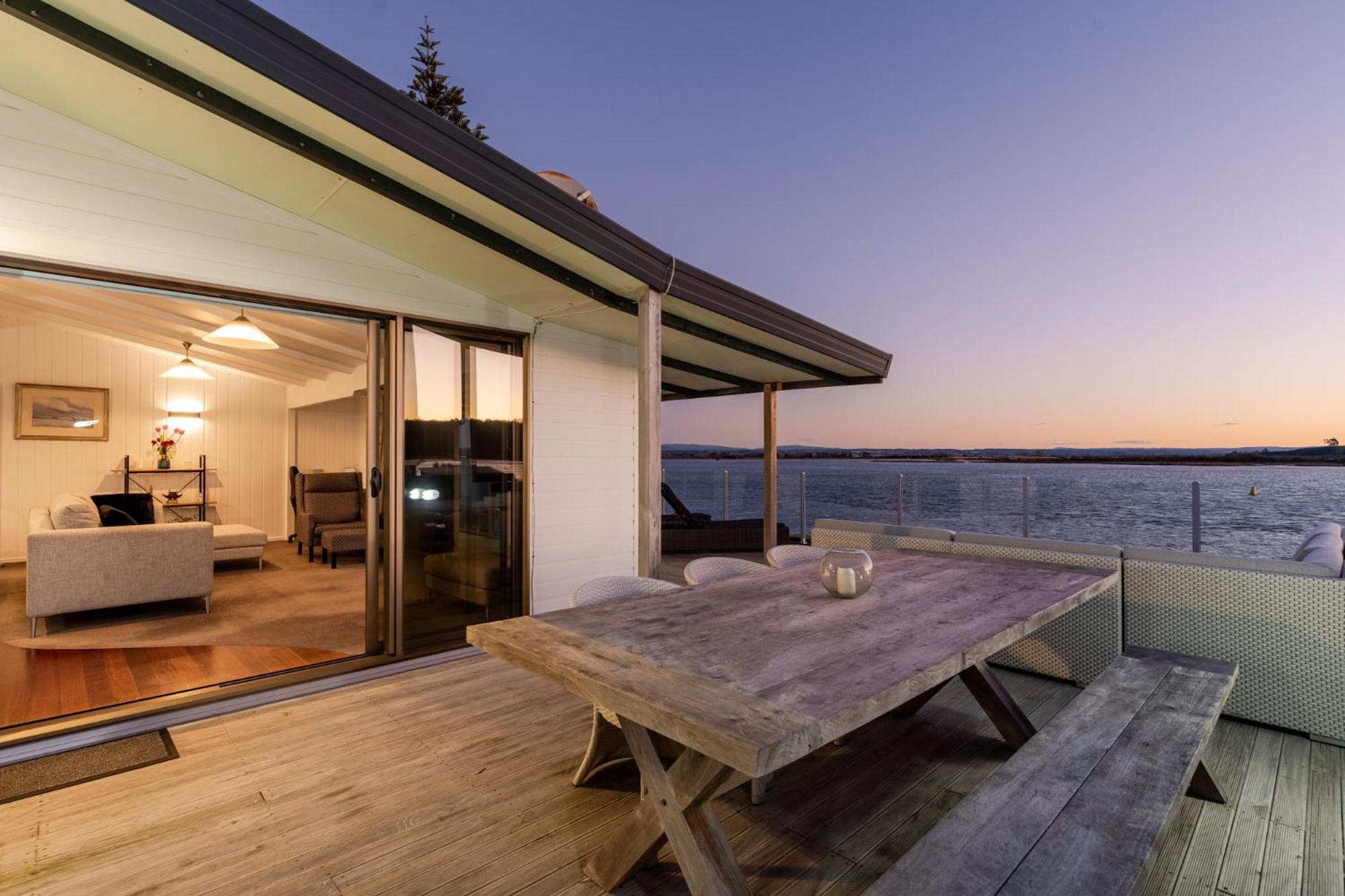 Pukehina Estuary Sunset Views Holiday Home エクステリア 写真
